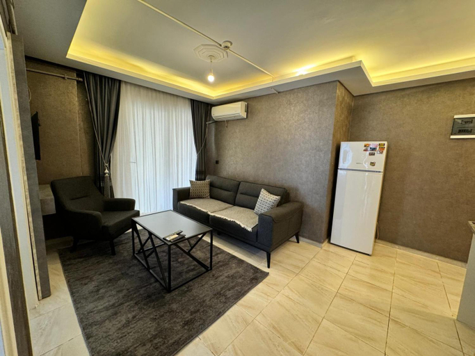 Others 4, Aslan Suit Otel, Buca