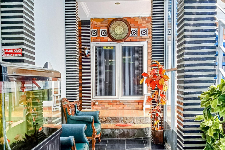 Exterior & Views 2, RedDoorz near RS UMMI Bogor, Bogor