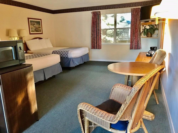 Others 4, Four Seasons Inn, Haywood