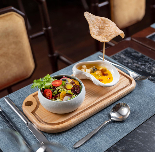 Food & Drinks 5, Signature Royal Cruise, Hạ Long