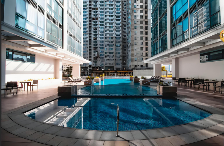 Others 5, One Uptown Residence, Taguig