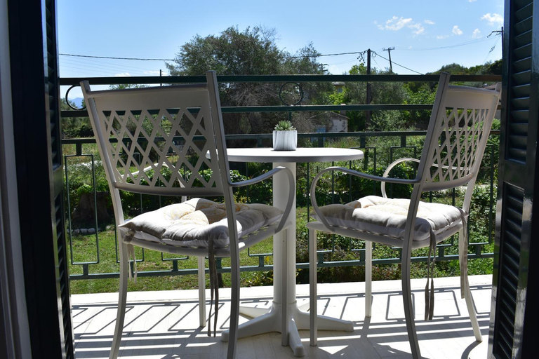Balcony/terrace 3, Yannakis Apartments, Ionian Islands