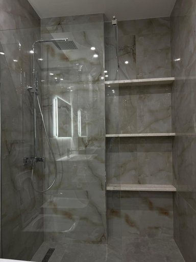 Bathroom 2, Rajli's Apartments, Durrësit