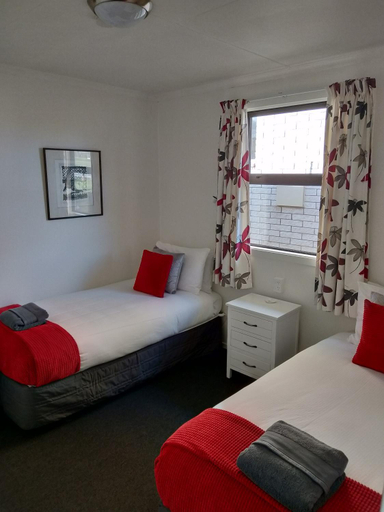Others 3, Clyde Apartments, Central Otago