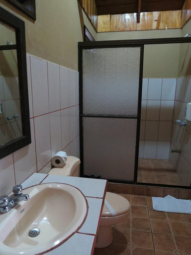Bathroom 3, Arenal Montechiari Hotel, San Carlos