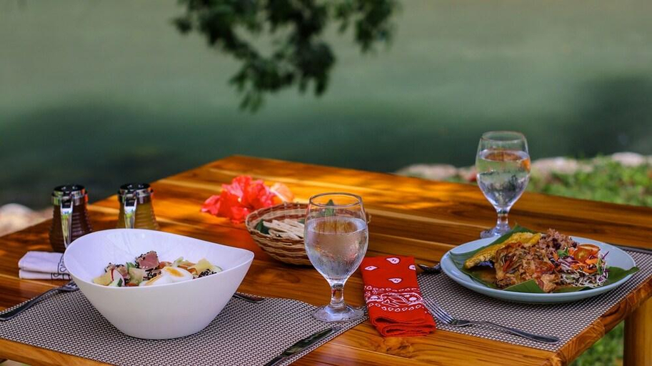 Food & Drinks 5, Pacuare River Lodge, Siquirres