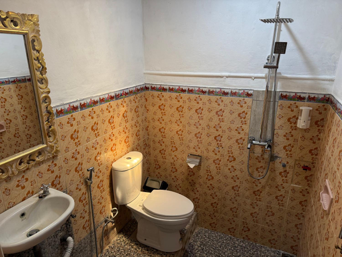 Bathroom 2, Sari Bungalows, Gianyar