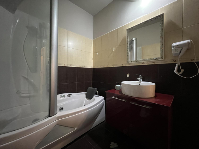 Others 4, Elly Apartment, Durrësit