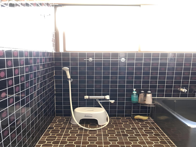Bathroom 3, Guesthouse Takayama Hanzansha, Takayama