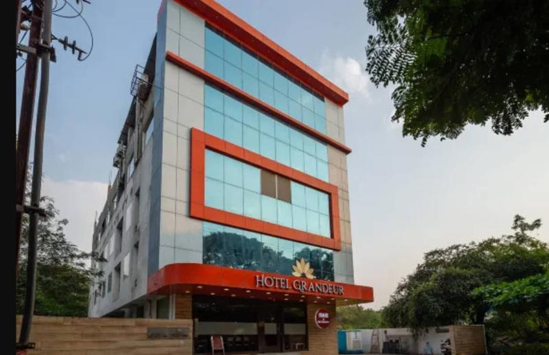 Exterior & Views, Hotel Grandeur, Pune