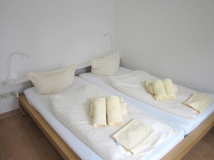 Bedroom 2, Ferienwohnung in Westerland auf Sylt, Nordfriesland