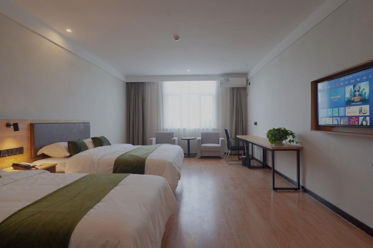 Bedroom 2, GreenTree Inn Jinan Laicheng Avenue Tusikou Building, Laiwu