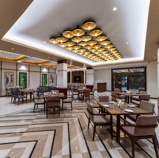 Food & Drinks 5, Charmwood Hotel, Leh