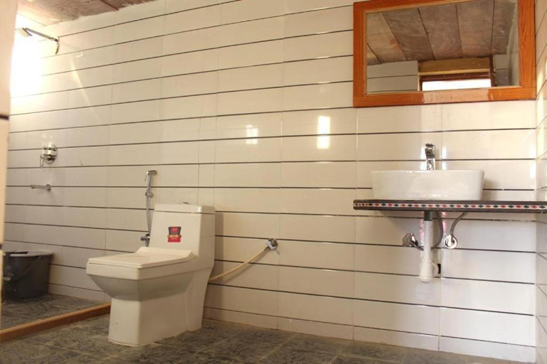 Bathroom, Best Desert Camp in Jaisalmer Red Velvet, Jaisalmer