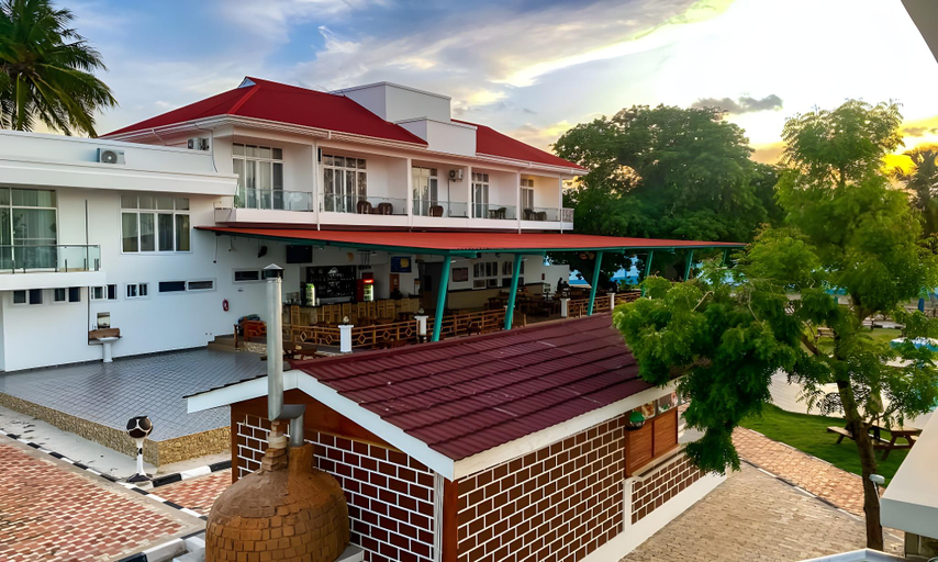 Exterior & Views 2, Sun N Sand Beach Resort, Temeke