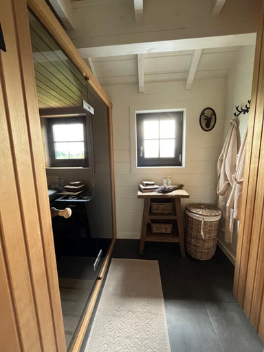 Bathroom 3, La Douce Cens, Luxembourg