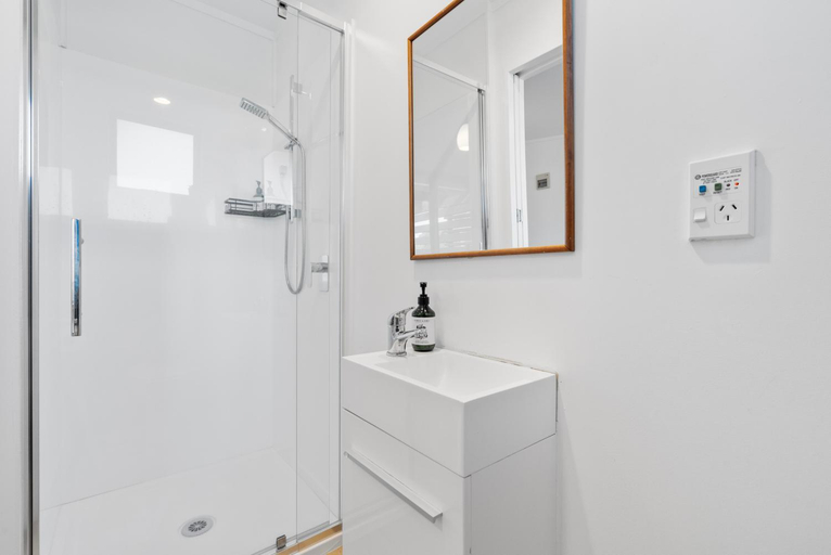 Bathroom 4, Tasman Holiday Parks – Waihi Beach, Western Bay of Plenty