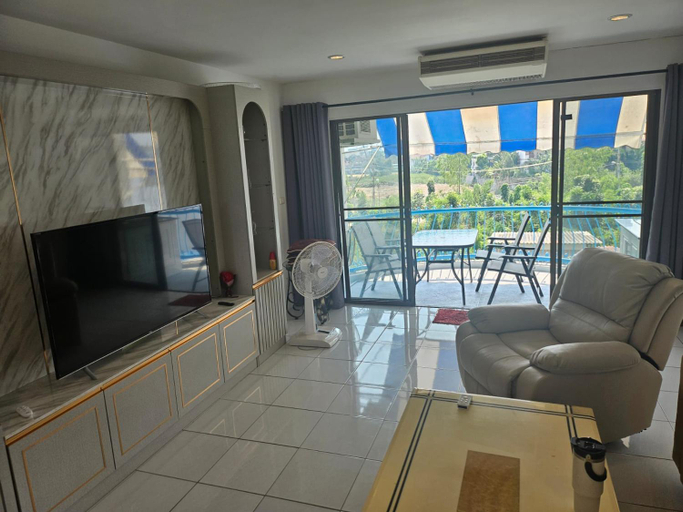 Others 5, Villa Germania, Pattaya