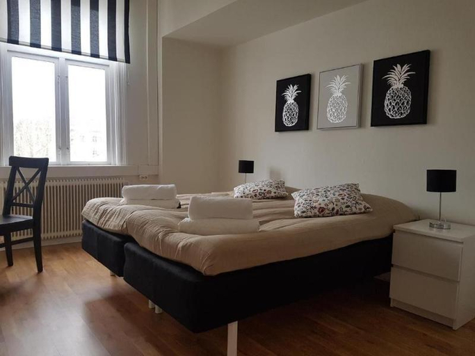Bedroom 2, Jarnvagshotellet Skara City stay, Skara