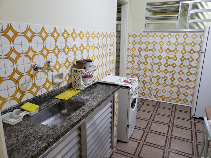 Private kitchen 3, Centro da Cidade 2 quartos cama de casal, Cabo Frio