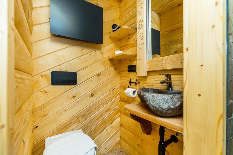 Bathroom 3, Willa Cizemka- sauna, teznia solankowa, Tatra