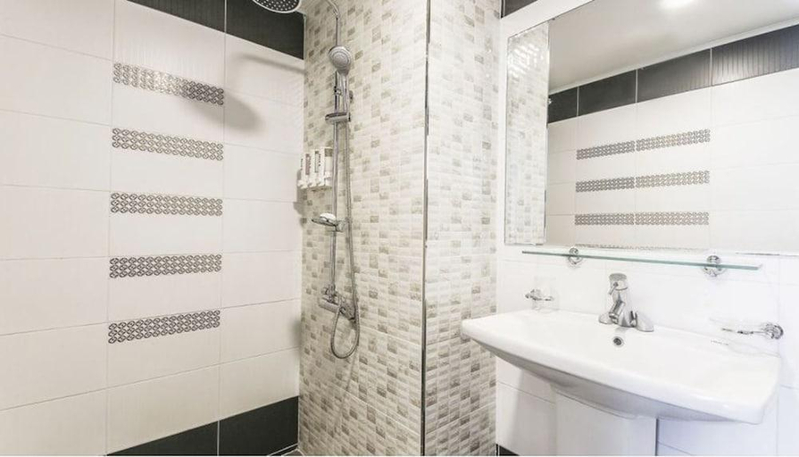 Bathroom 5, Geojedo Branch Cell MVG, Geoje