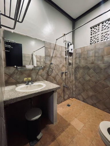 Bathroom 4, Casa Basilisa Eco Boutique Resort by Cocotel, Guinobatan