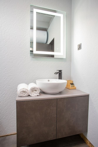 Bathroom 4, Noa Glamping Resort, Pag