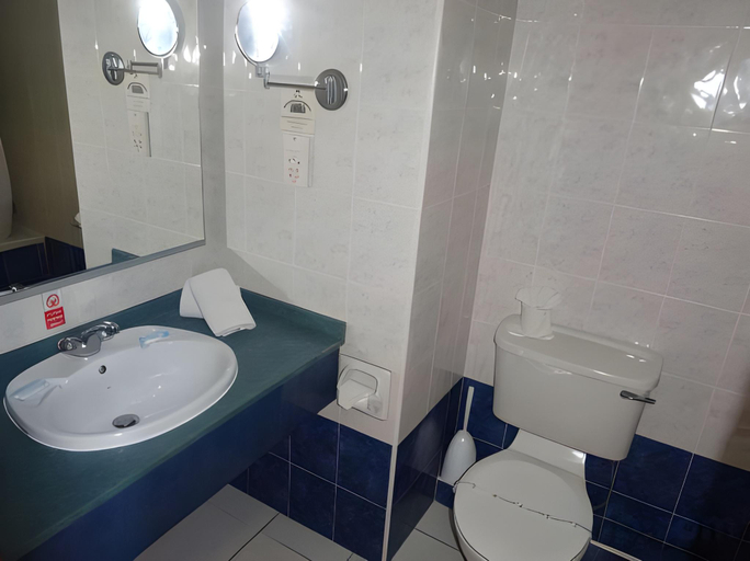 Bathroom 4, Bella Vista Hotel Malta, Saint Paul's Bay
