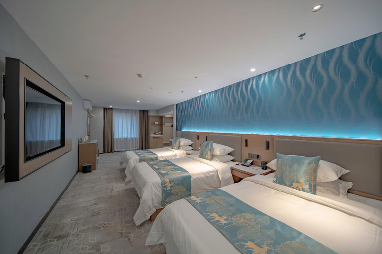 Bedroom 3, Holiday Inn Altay Golden Bridge, Altay