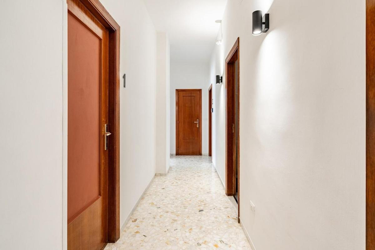 Others 3, Miki's Home - Central rooms, Bari