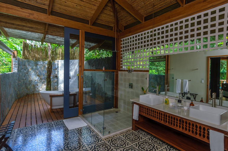 Bathroom, Pacuare Lodge by Boena, Siquirres
