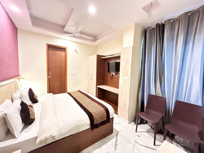 Bedroom 3, Hotel Shri Krishna Residency, Dehradun