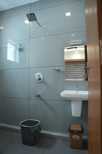 Bathroom 4, Theeram Residency, Kozhikode