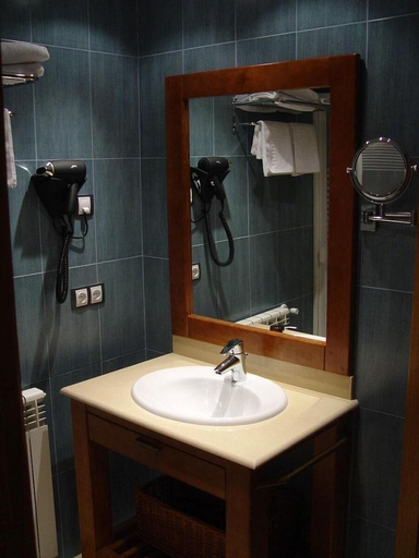 Bathroom 3, Obaga Blanca & Spa