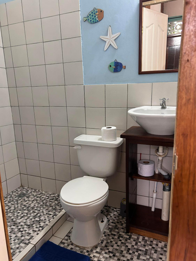 Bathroom 3, Old Bocasso, Bocas del Toro
