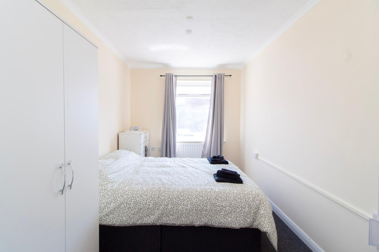 Bedroom 2, Brookvale Guest House Room 11, Southampton