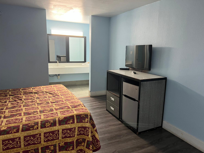 Bedroom 2, crown inn, Shelby