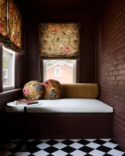 Bedroom 2, Hotel Julie, Perth
