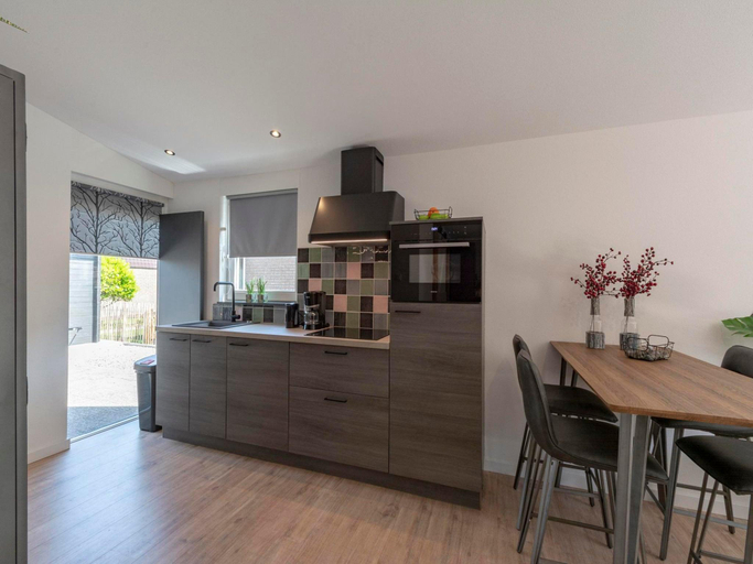 3, De Blenck 29 Bungalow near dunes, beach, Zijpe