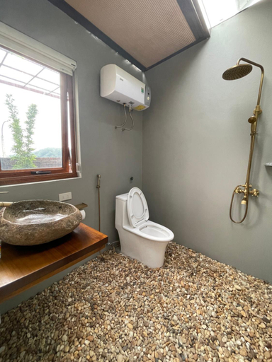 Bathroom 2, Gem Market Guest House, Yên Bình