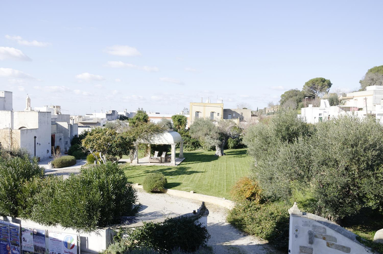 Others 2, Residenza Mosco, Lecce