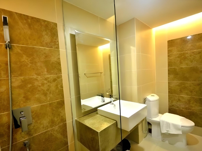 Bathroom 4, Eminent Hotel, Penampang