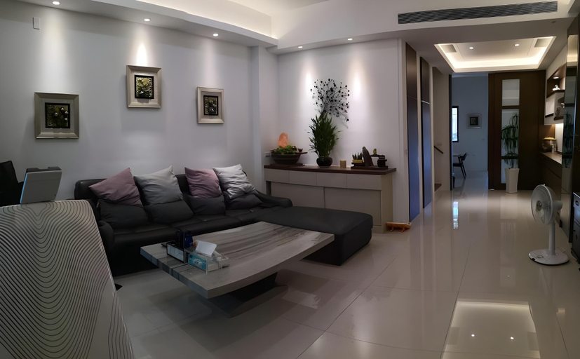 Others 3, Love Happiness Inn, Yilan