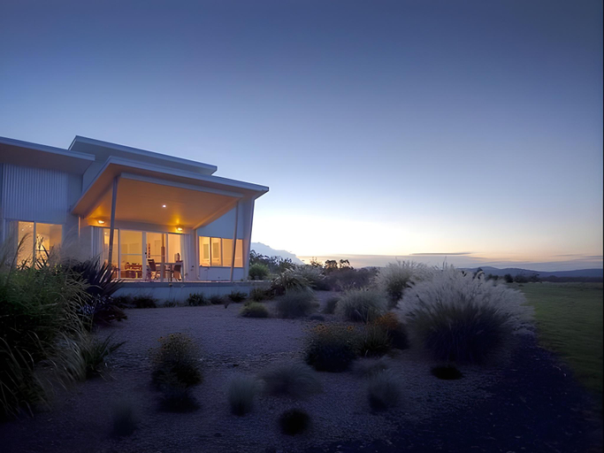 Exterior & Views 1, Azjure Studio Retreat, Stanthorpe