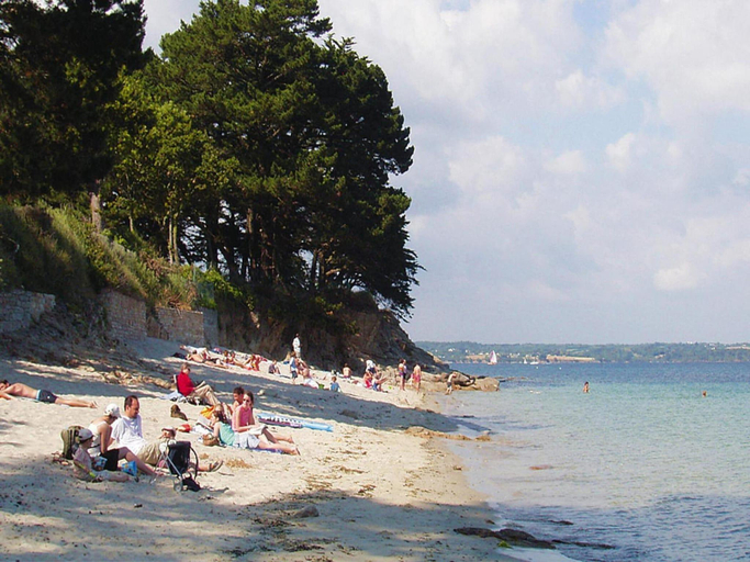 Others 3, Terraced House in Beg Meil near Sandy Beaches, Finistère