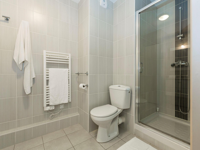 Bathroom, Apartment in Cote dAmour by La Baule Bay, Loire-Atlantique