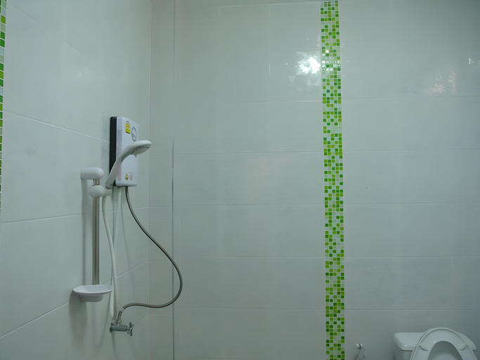 Bathroom 2, Thararin Resort, Ban Phu