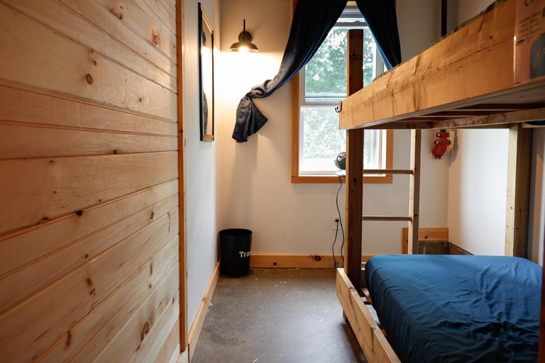 Bedroom 3, Barn Door Hostel, Grafton