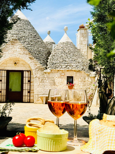 Food & Drinks 5, Trulli Pietra Viva, Taranto